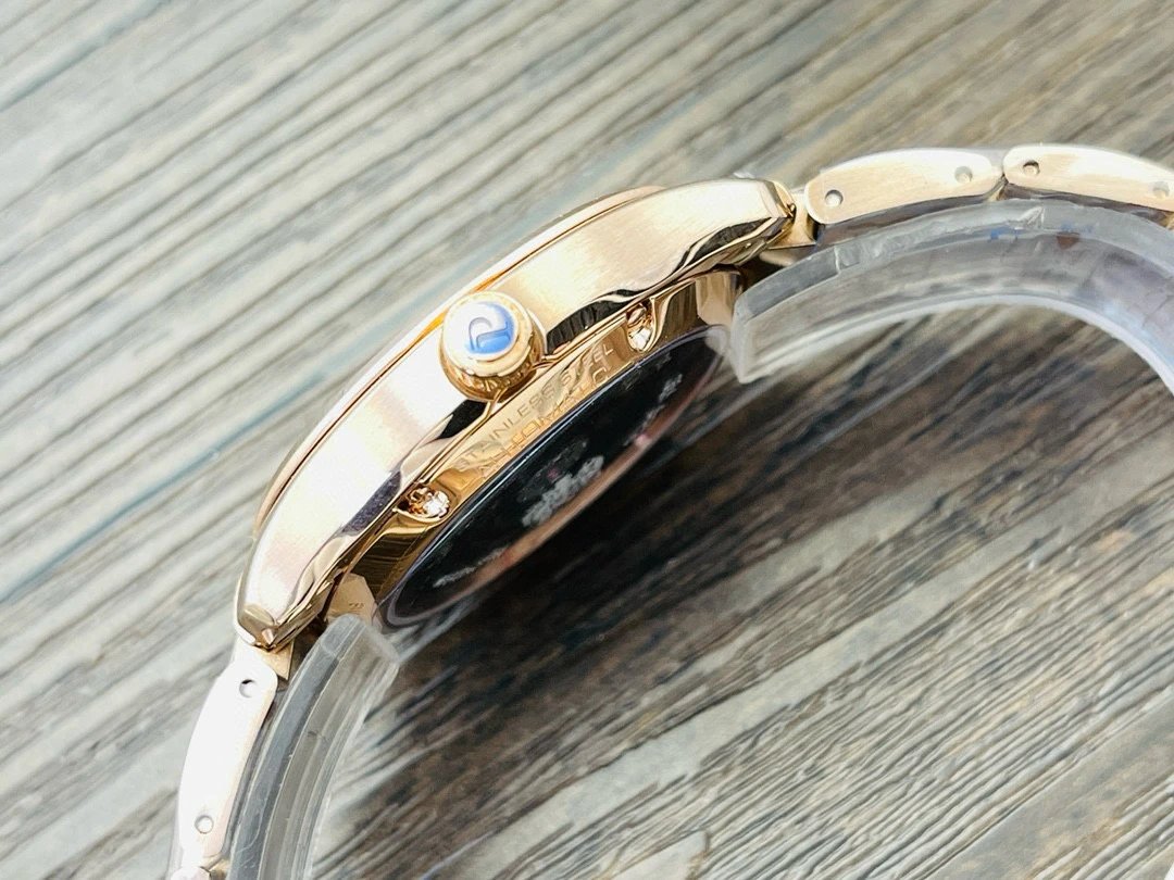Design Piaget Polo Automatic White Dial Diamond Bezel Two-Tone Steel and Rose Gold Watch Watches - 6
