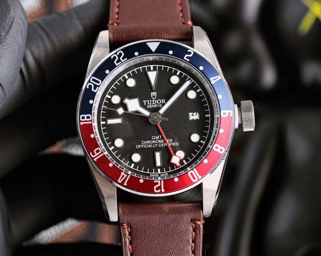 Design Tudor Black Bay GMT Blue and Black Bezel Mechanical Watch Watches - 10