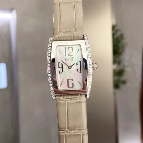 Design Piaget Emperador Coussin Brown Leather Diamond-Set Quartz Watch Watches - 19
