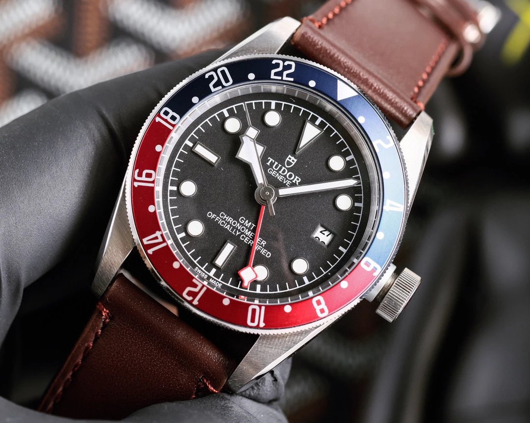Design Tudor Black Bay GMT Blue and Black Bezel Mechanical Watch Watches - 11