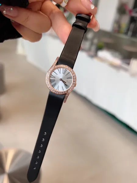 Design Piaget Limelight Gala Rose Gold Diamond-Set Black Leather Watch Watches - 15