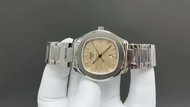 Piaget Watches Stainless Steel Date Watch with Diamond-Set or Brushed Bezel product detail image 20