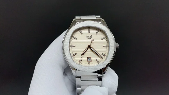 Piaget Watches Stainless Steel Date Watch with Diamond-Set or Brushed Bezel product detail image 13