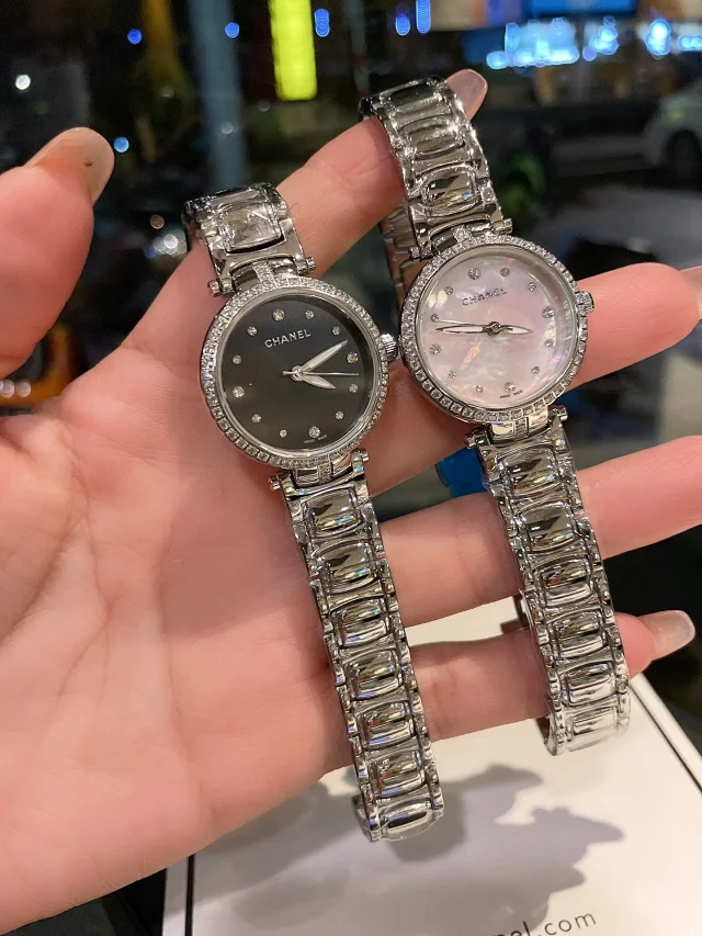 Chanel Watches Crystal Bezel Mother-of-Pearl Dial Bracelet Watch product detail image 21