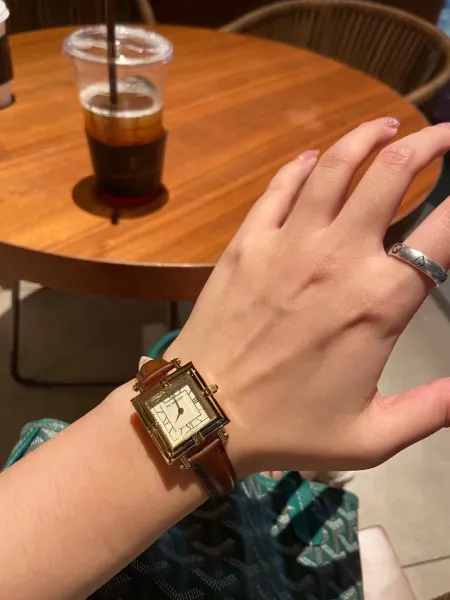 Chanel Première Green Leather Watch with Gold-Tone Case Watches - 39