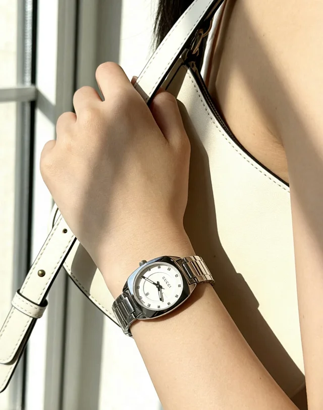 Gucci Watches G-logo dial stainless steel bracelet watch product detail image 13