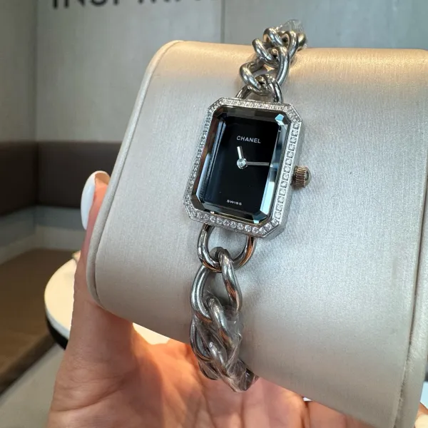 Chanel Première Rock Black Dial Diamond-Set Chain Watch Watches - 1