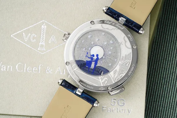Van Cleef & Arpels Pont des Arts White Leather Watch Watches - 10