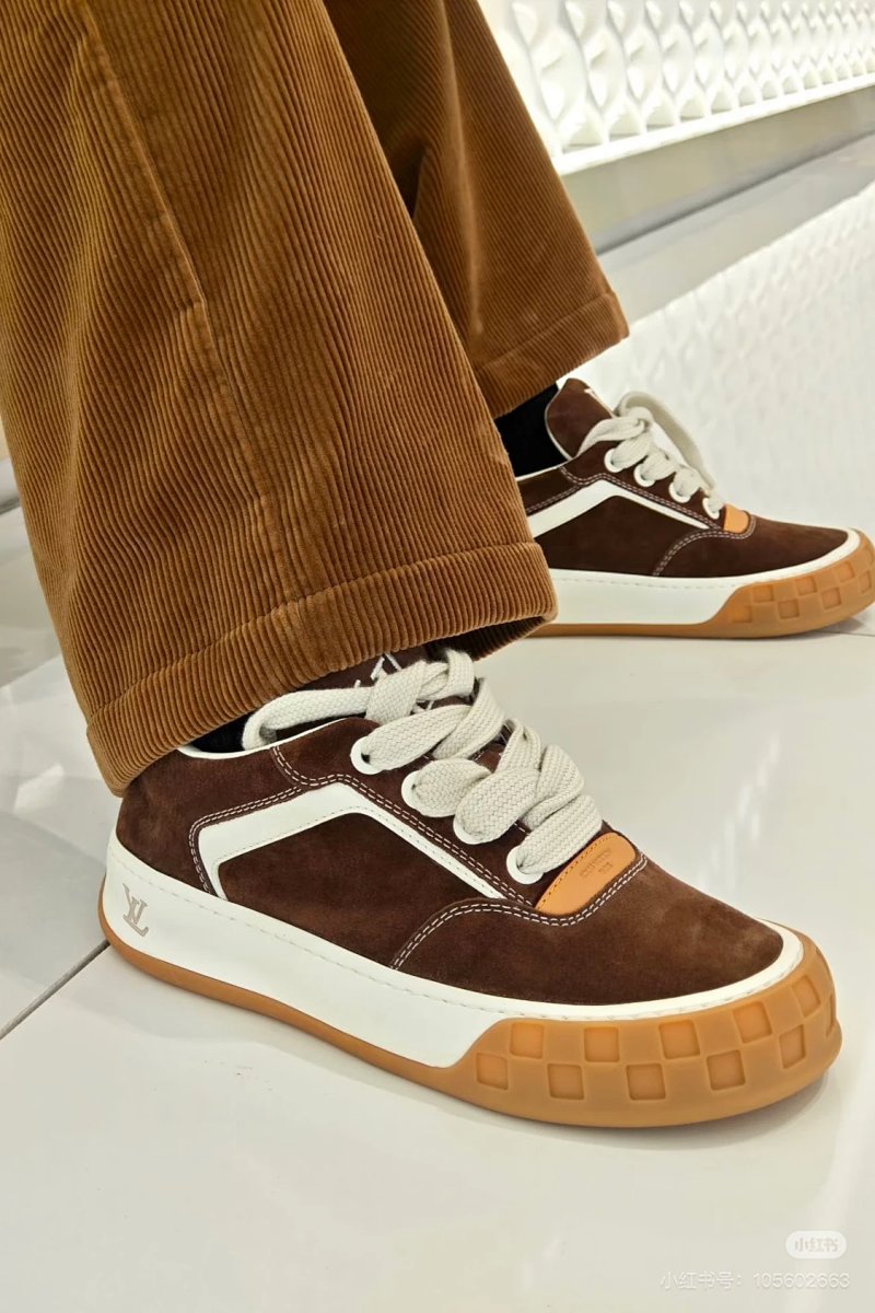 Sneakers from Yin Kuang's Shop
