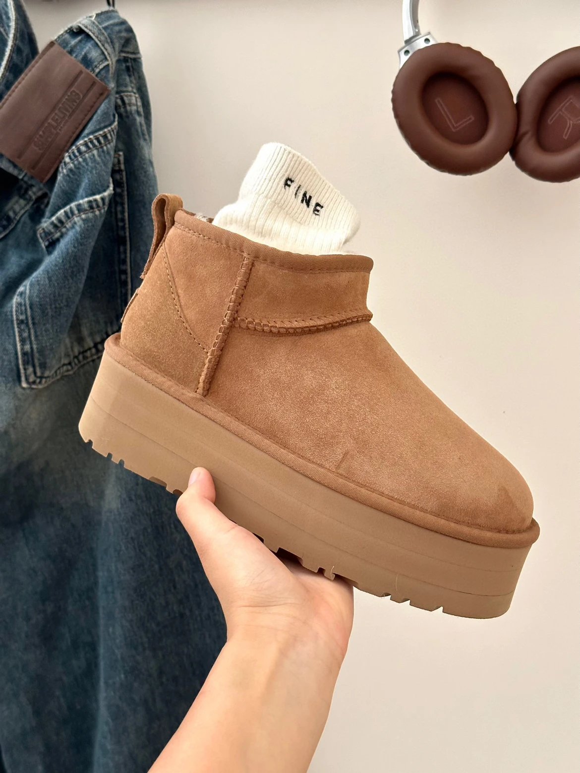 UGG Neumel Platform Chestnut Suede Ankle Boots - 42