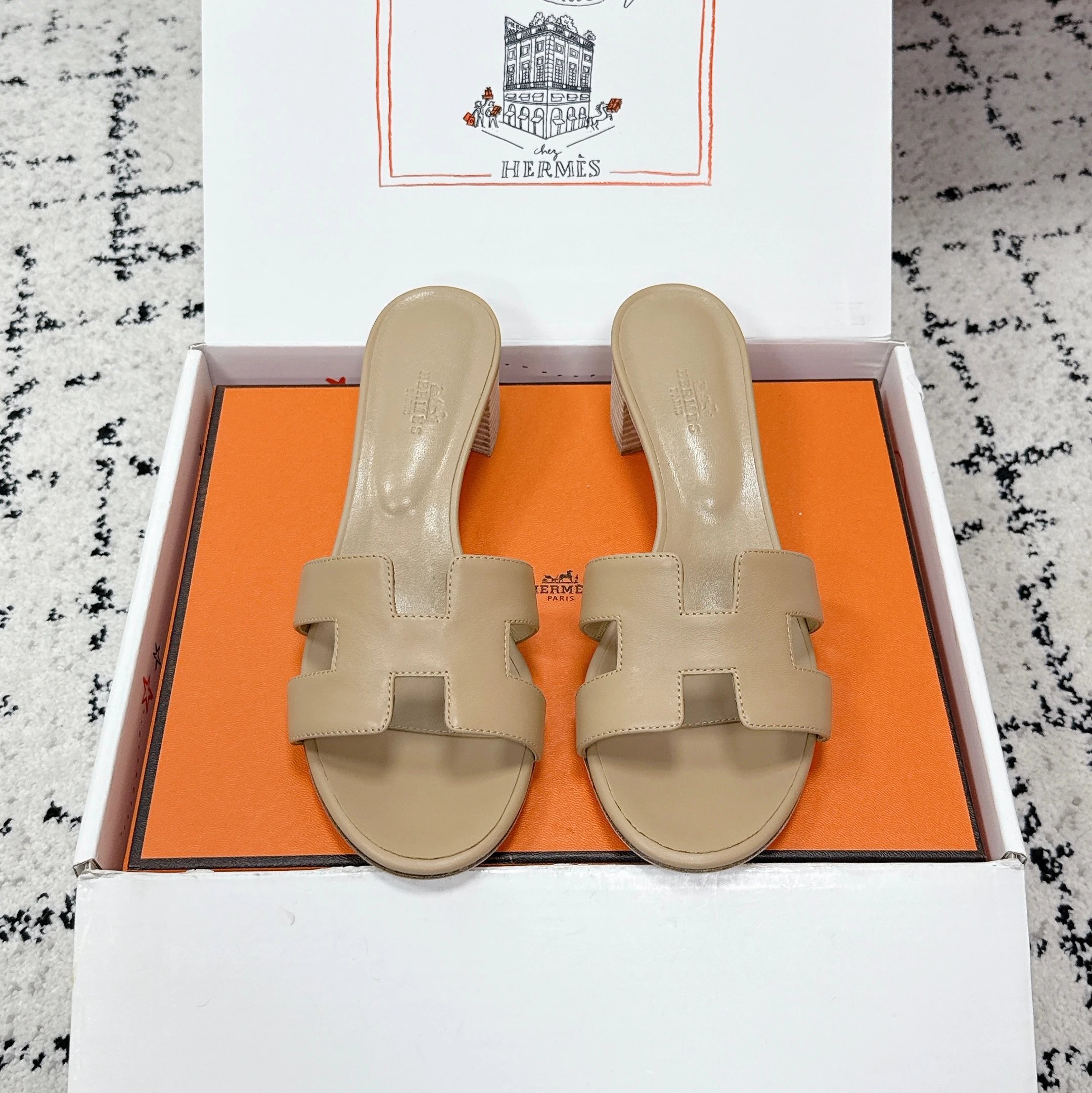 4.5 Middle heel flesh color