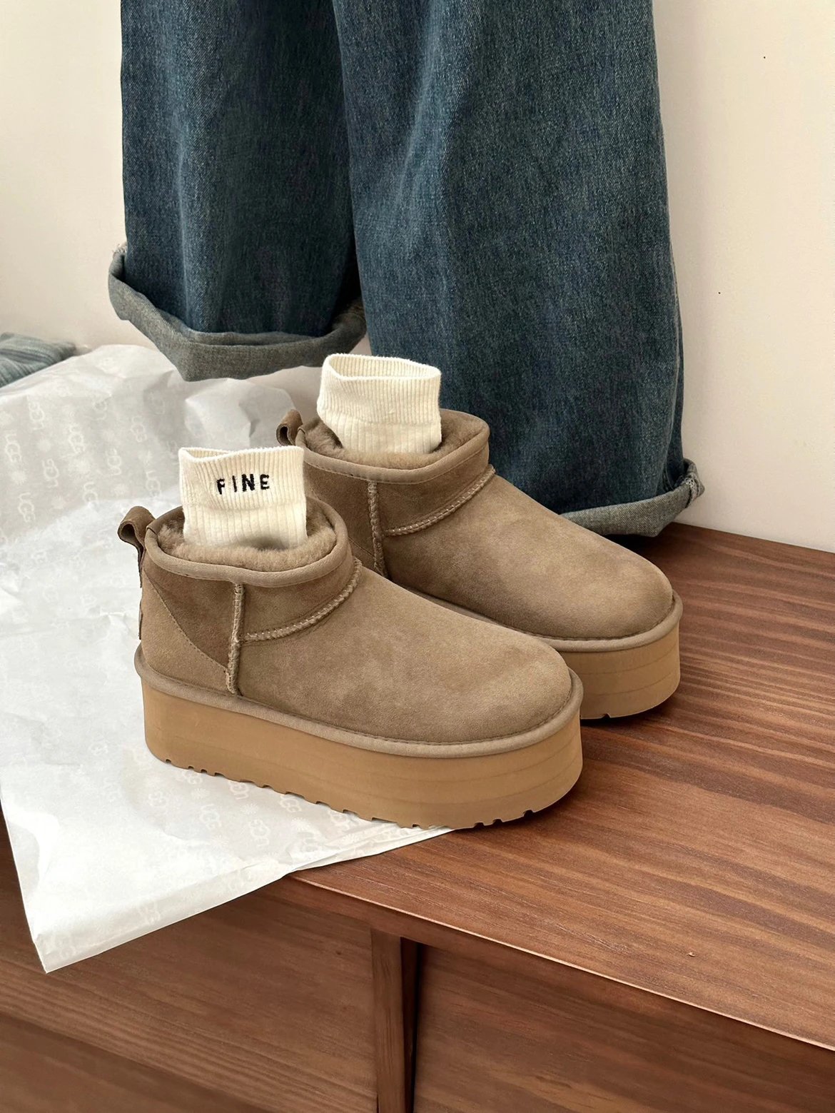 UGG Neumel Platform Chestnut Suede Ankle Boots - 35