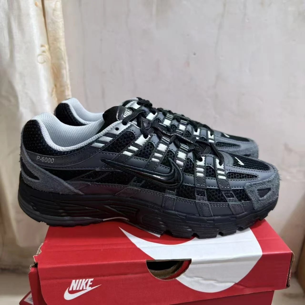 HF0015-002 Black Minghui