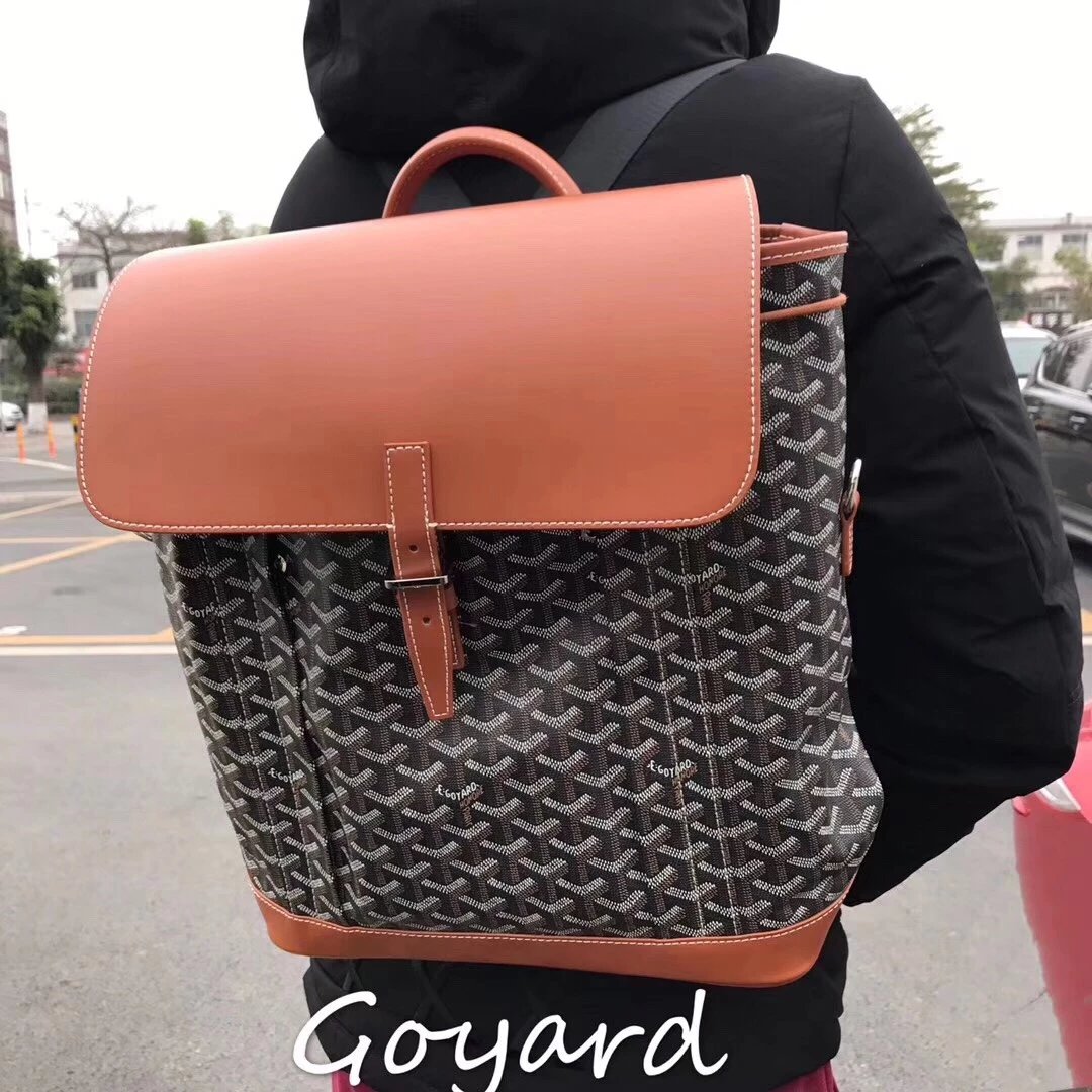 Goya shoulder bag 🎒, in stock! Size: 40cm*30cm*17cm