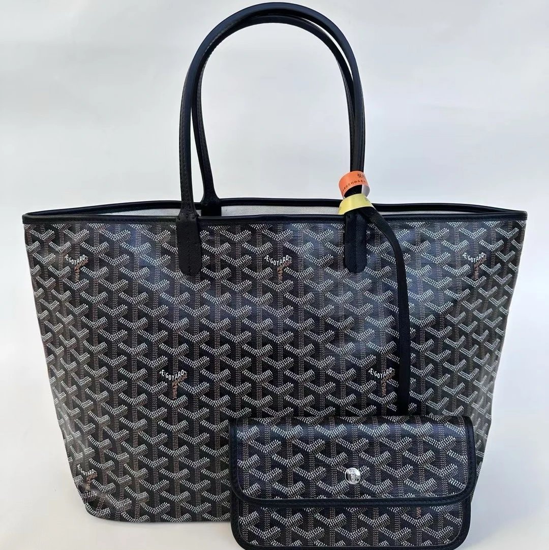 New Black Medium