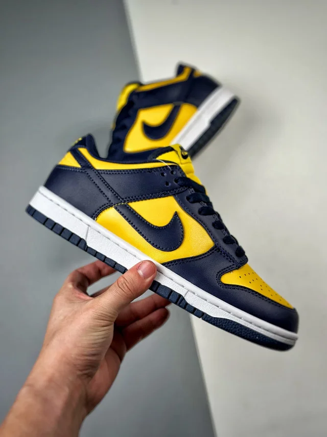 Nike Sneakers Dunk Low Retro product detail image 75