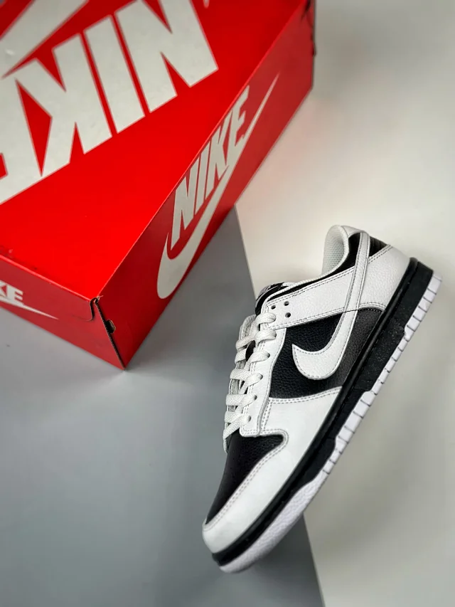 Nike Sneakers Dunk Low Retro product detail image 26