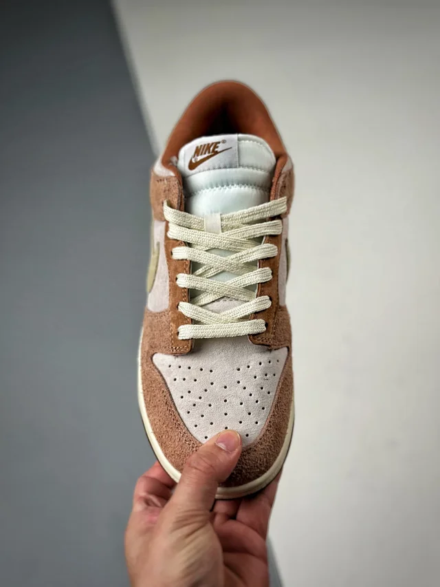 Nike Sneakers Dunk Low Retro product detail image 41