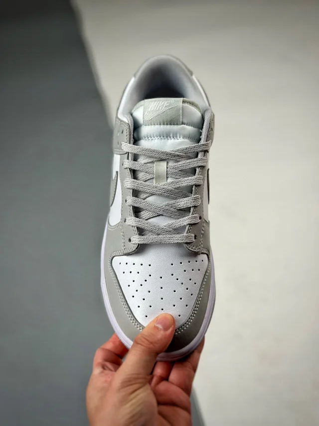 Nike Sneakers Dunk Low Retro product detail image 49
