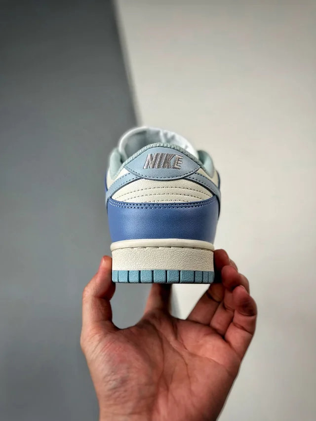 Nike Sneakers Dunk Low Retro product detail image 15