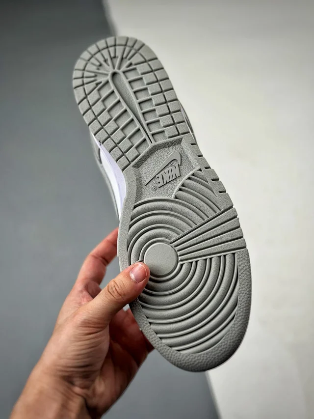 Nike Sneakers Dunk Low Retro product detail image 54
