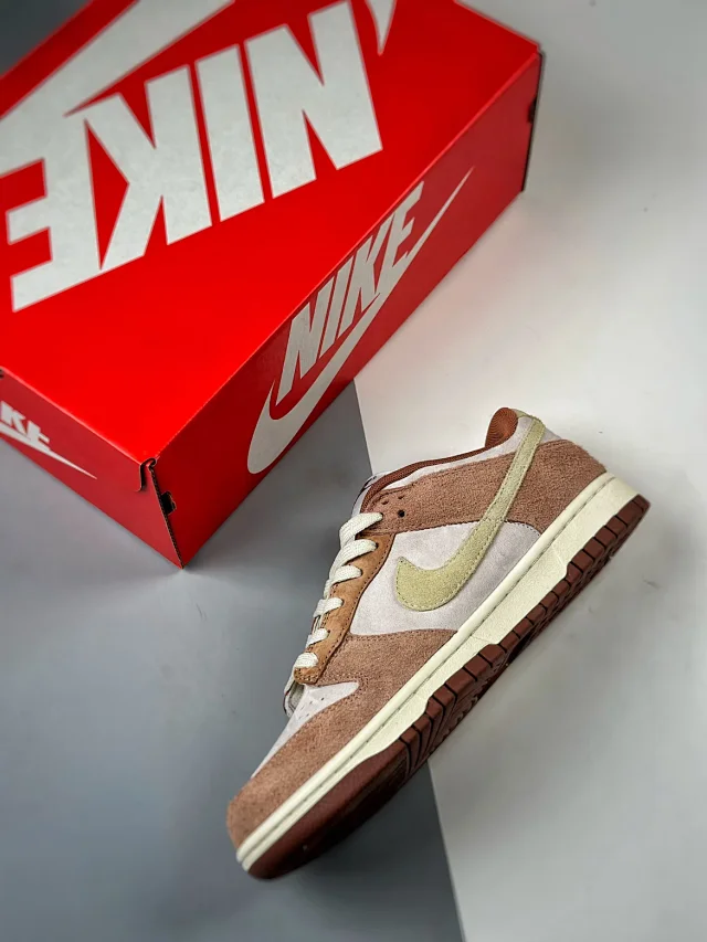 Nike Sneakers Dunk Low Retro product detail image 42