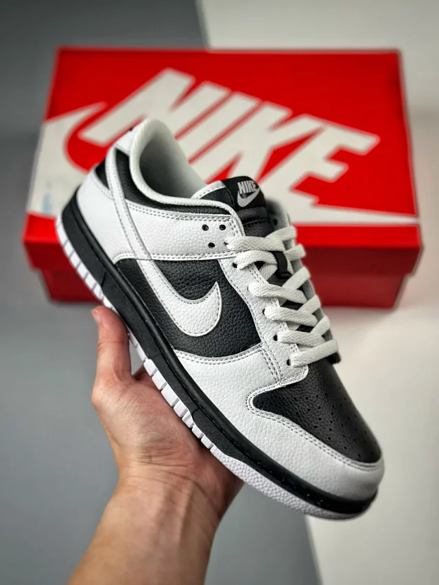 Nike Sneakers Dunk Low Retro product detail image 24