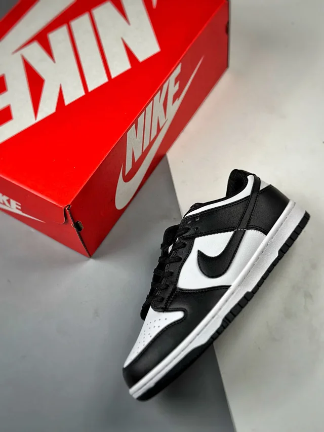 Nike Sneakers Dunk Low Retro product detail image 58