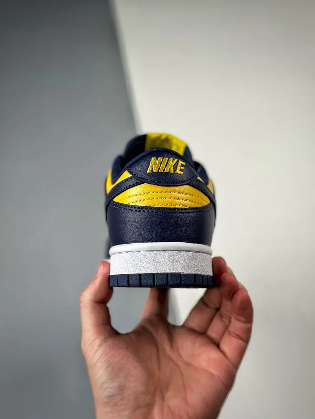 Nike Sneakers Dunk Low Retro product detail image 79