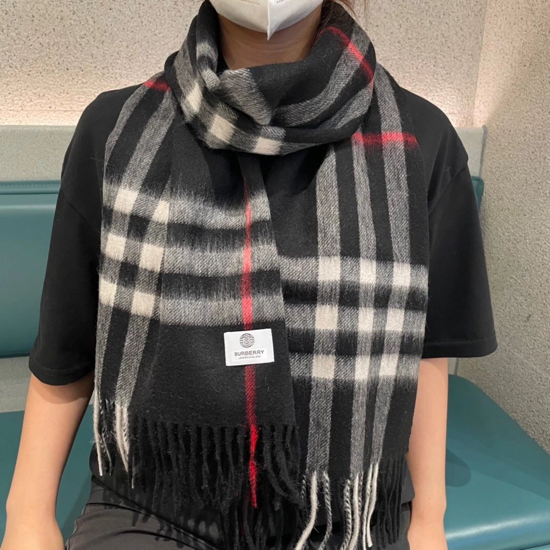 BBR 水波纹经典羊绒格子围巾 2