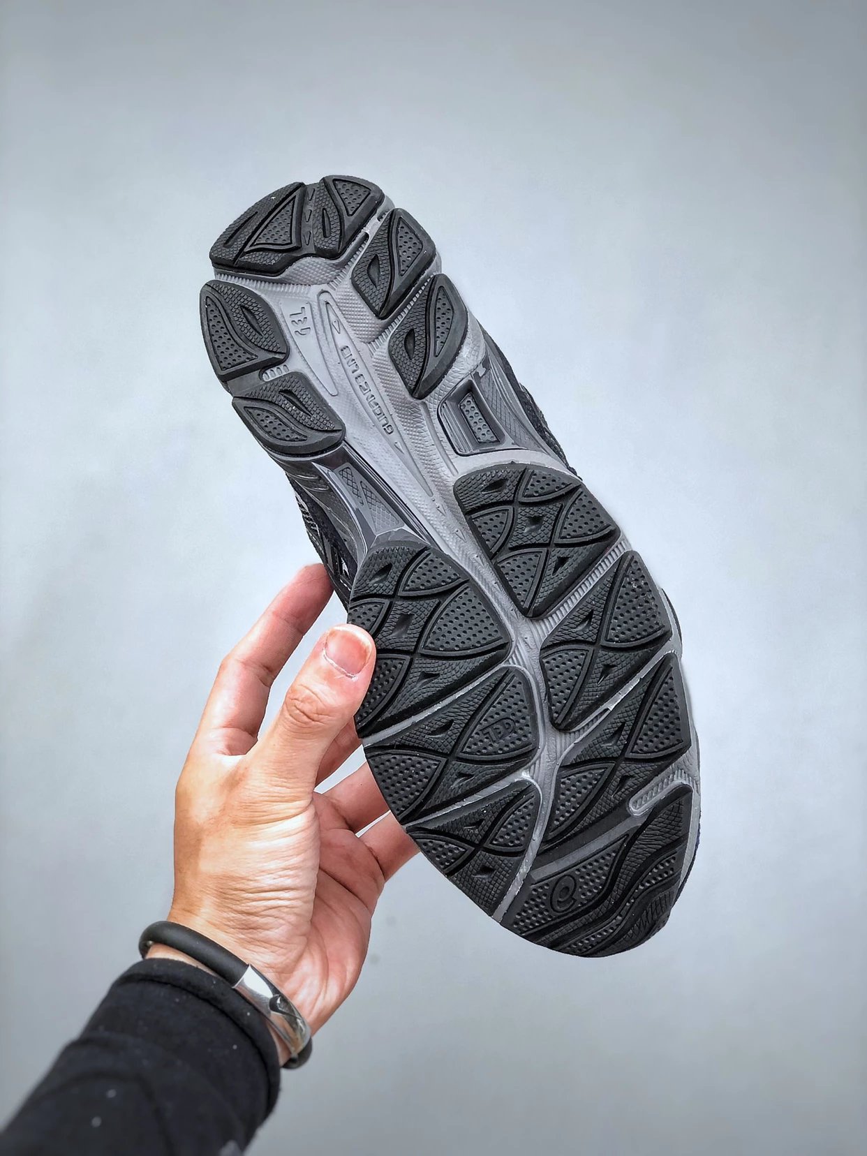 ASIC Tiger GELNYC户外越野休闲运动跑步鞋尺码3645半 8