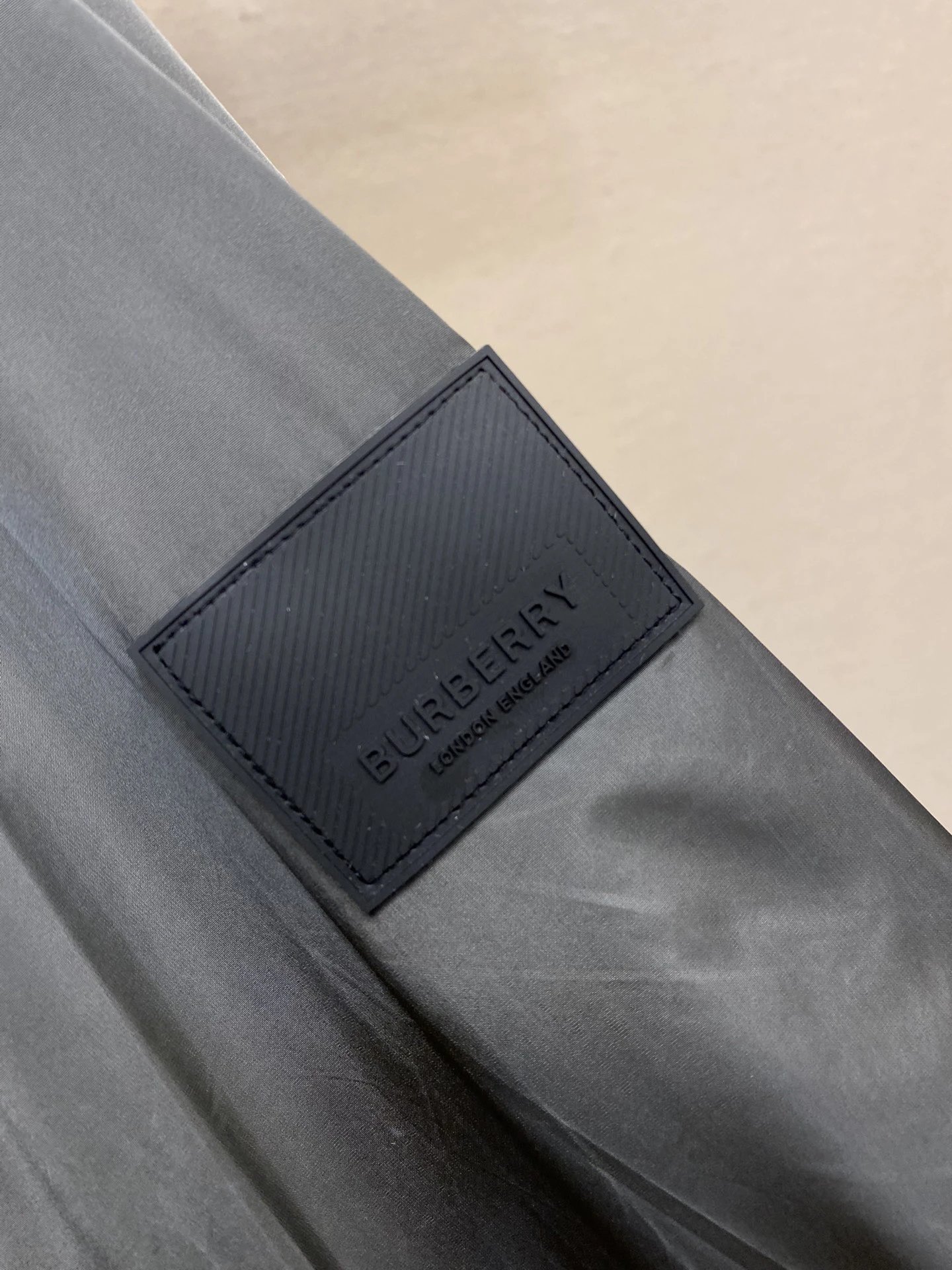 BBR 秋冬季双面两穿格纹棉质混纺连帽外套 6
