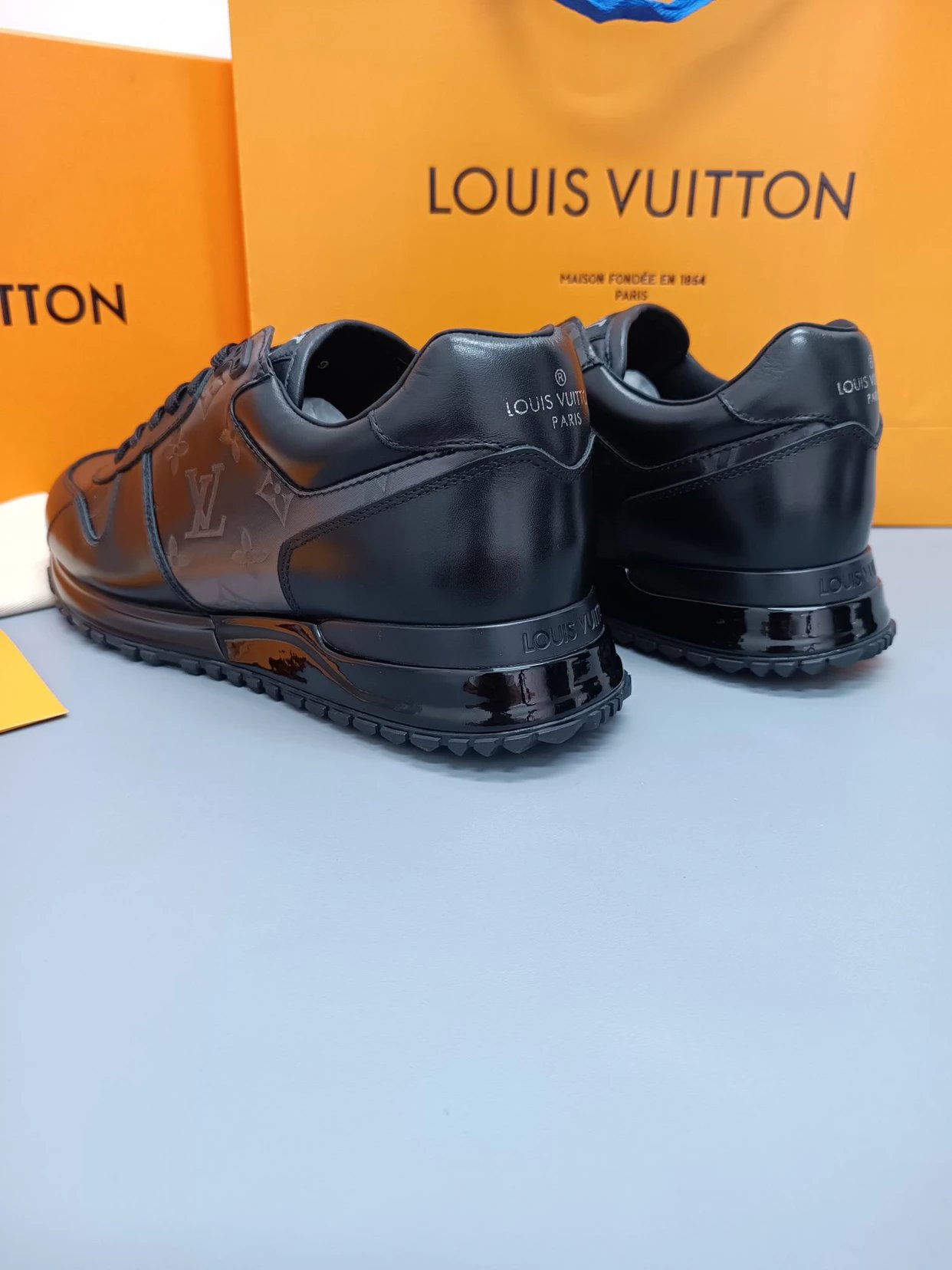 Run l 运动鞋 7