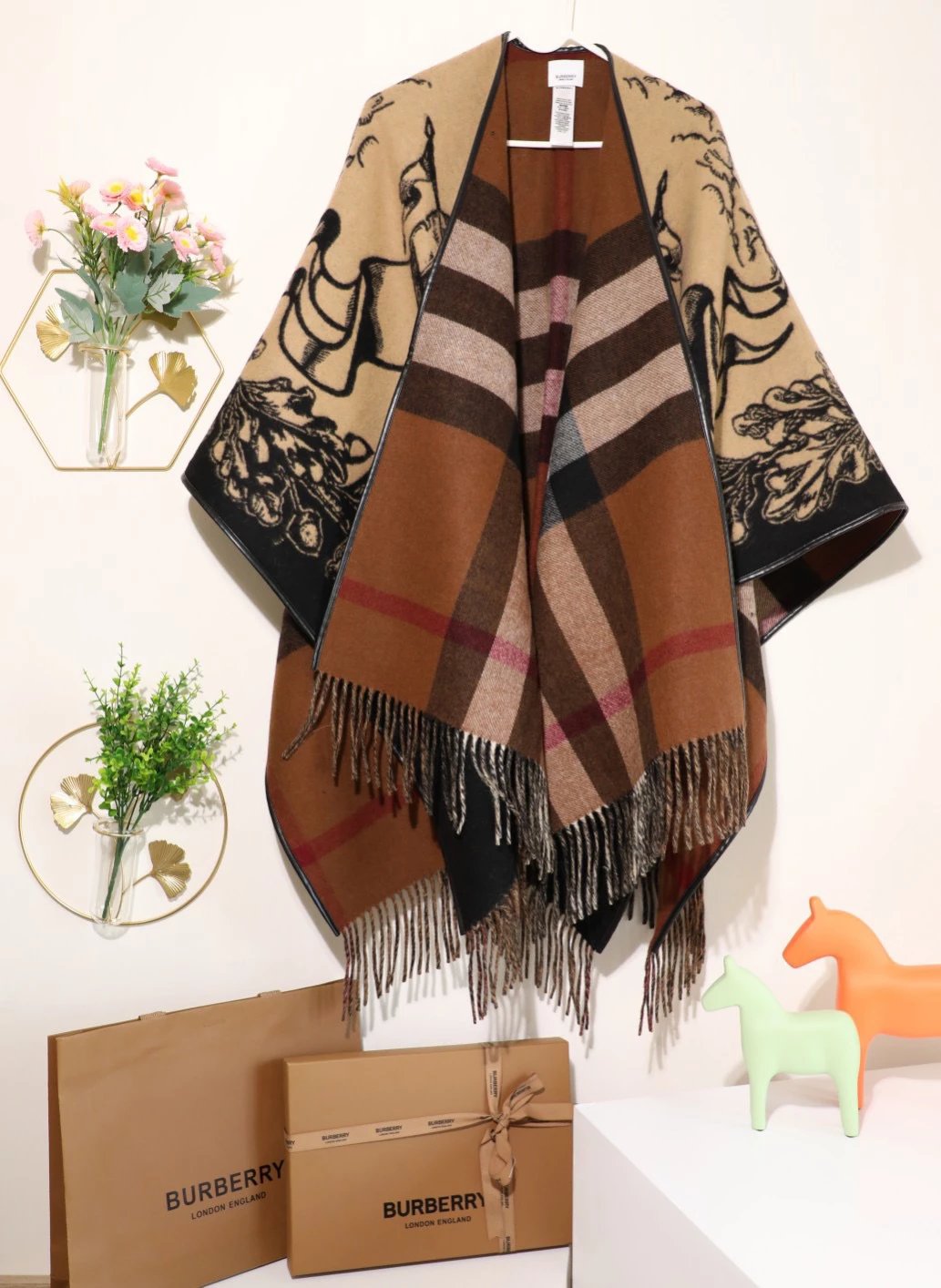 BBR战马斗篷 双面可用 大克重 皮条包边不起球非印染直接色织图案 规格160160cm