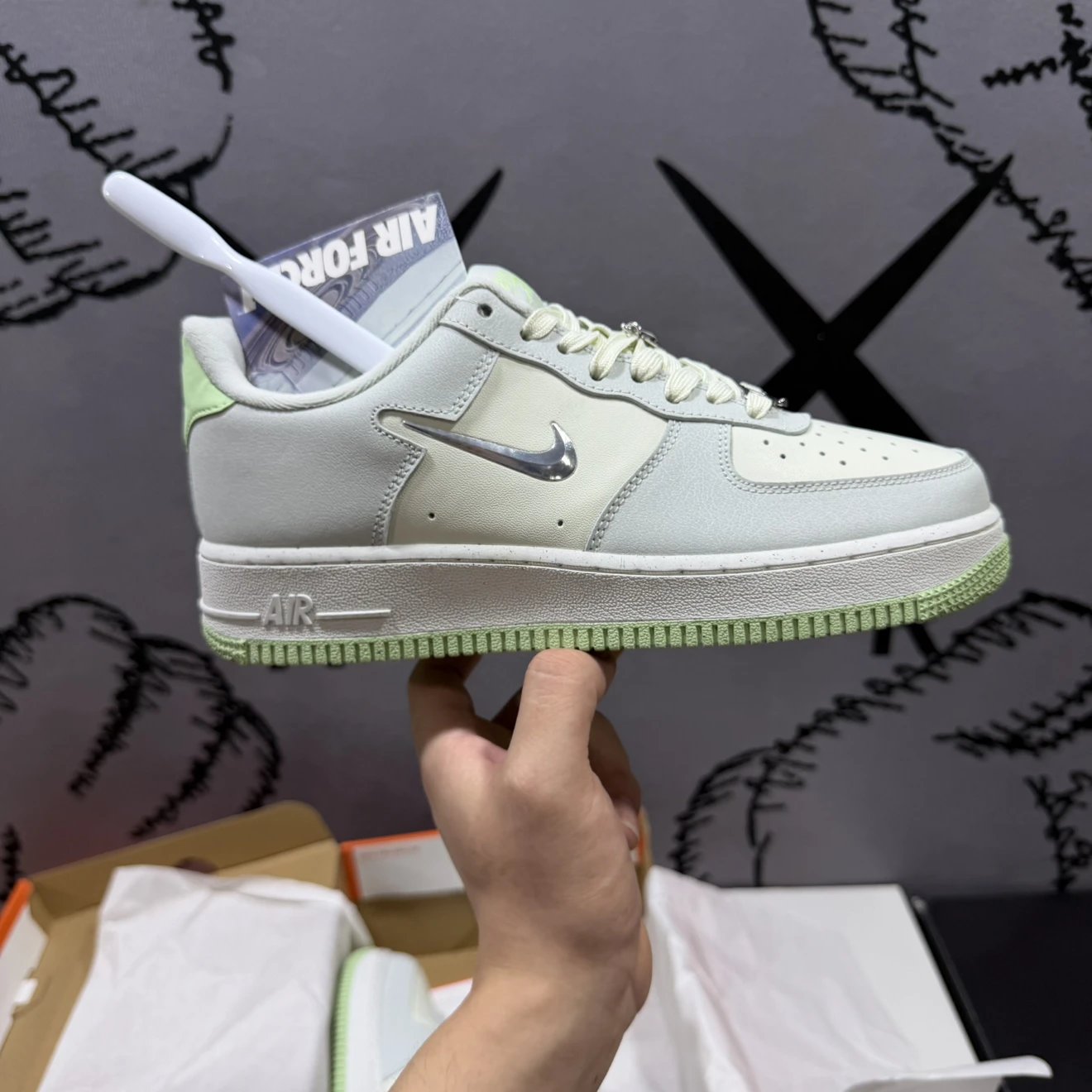 Nike Air Force 1 Low GS Gray Green Laser Swoosh - HY Edition Special Price, Chun Yuan, Built-in Full-Length Air Sole, with Chip, Top-Grain Leather, Factory Direct, Ultra Clean, Low-Top Casual Sneakers