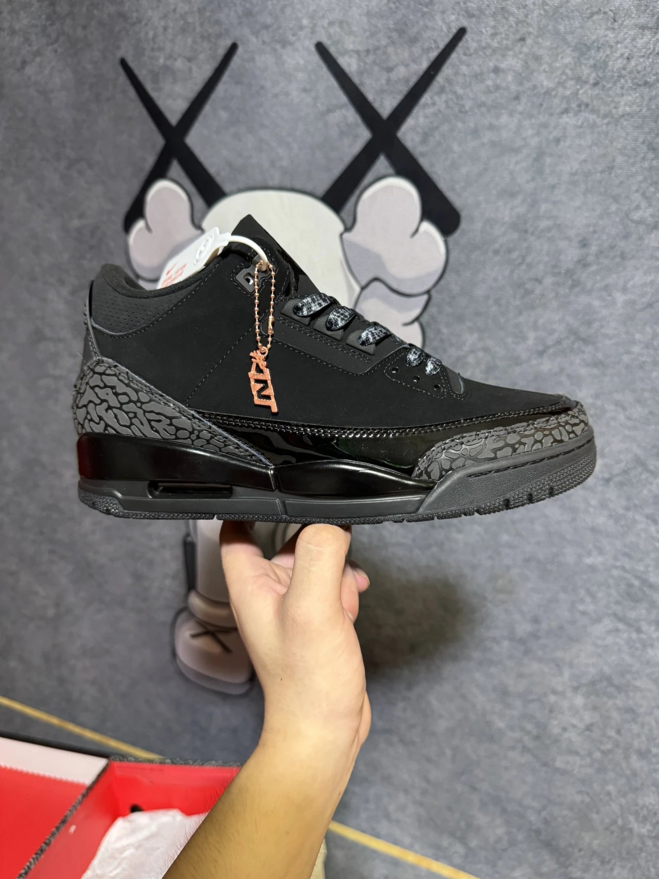 Top Version Full Grain Leather with Chip Jordan Air Jordan 3 Black Cat Retro Comfortable Versatile Mid-Top Retro Basketball Shoes