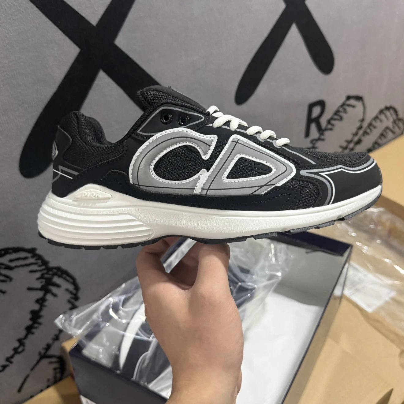 618 Special Offer/Source Box/Dior B30 CD Shoes Black Grey Mesh Fabric Simple and Comfortable Low cut Life Casual Shoes