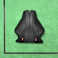 Black sup