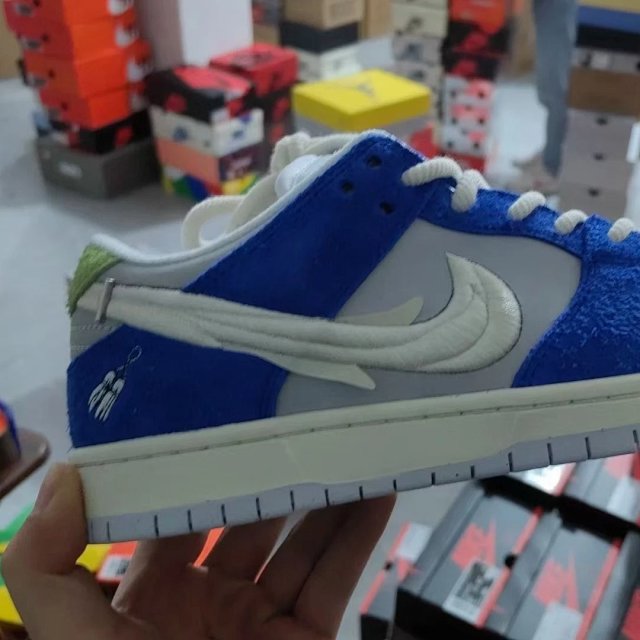 Nike SB Dunk Low x Fly Streetwear (10+ Styles)
