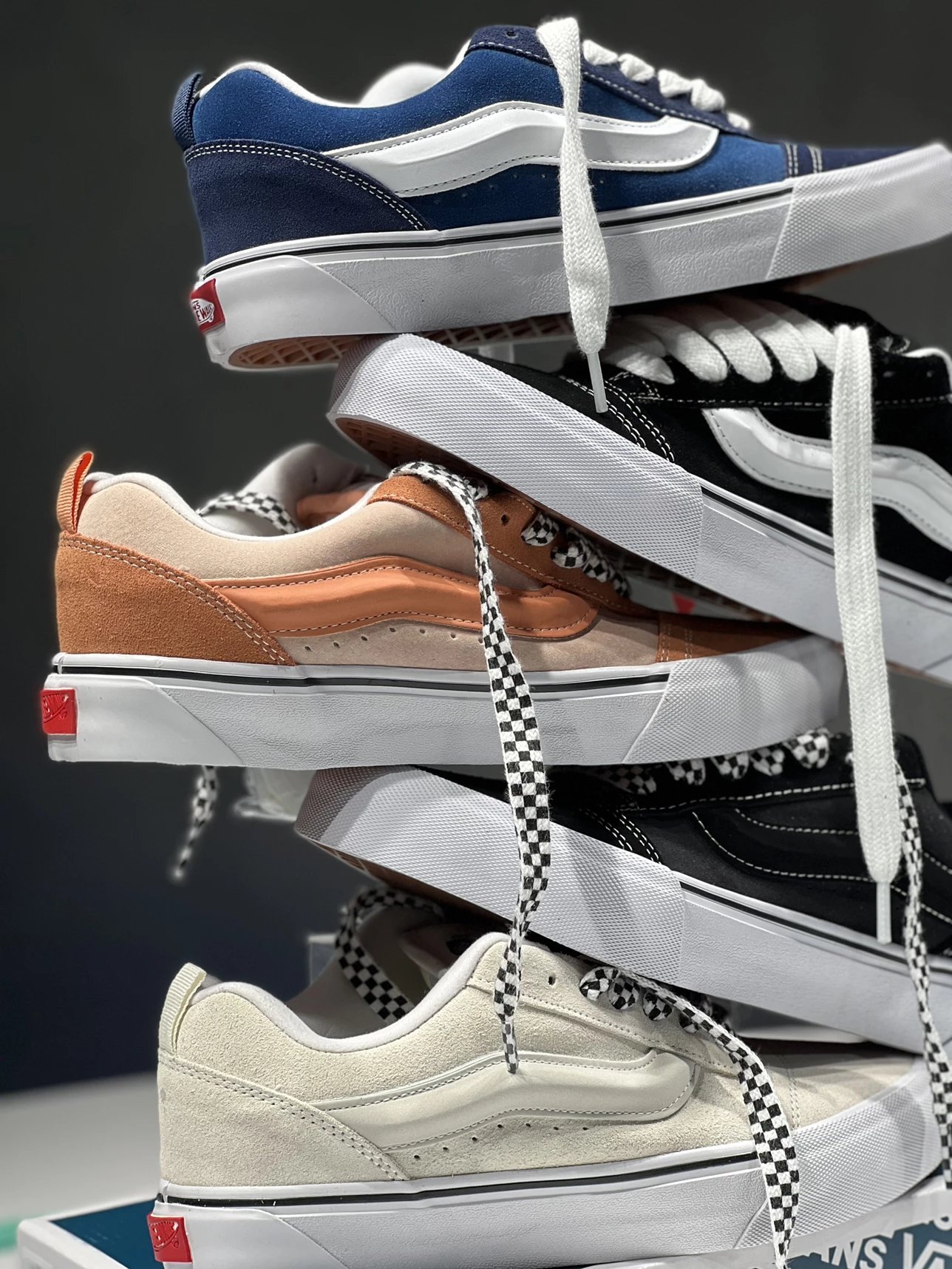 New Colorways - Year of the Snake / VANS SK8-Hi
