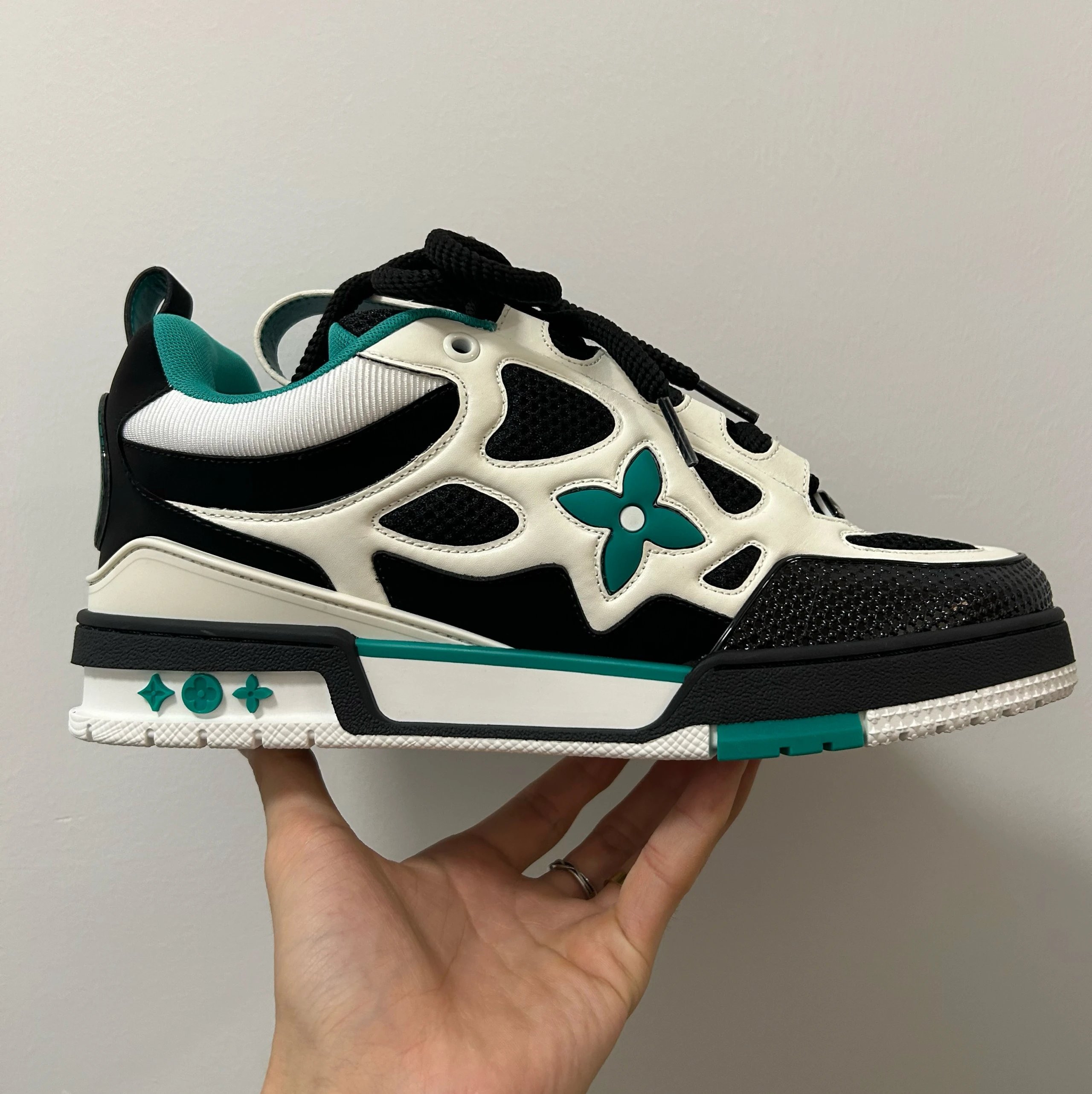 L136
