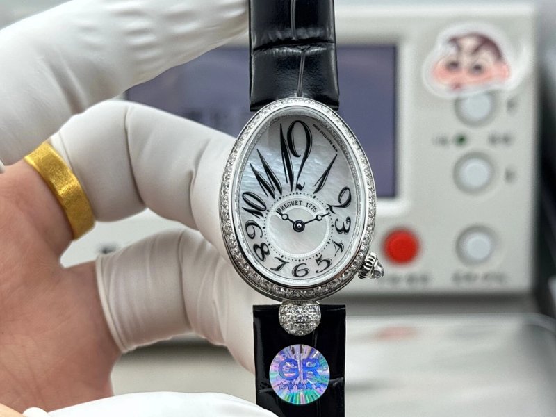 Watch from Three-legged