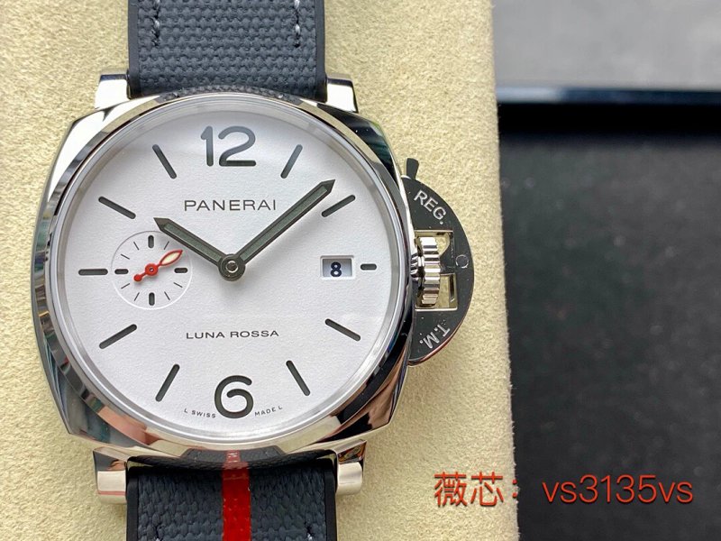 Watch from Three-legged