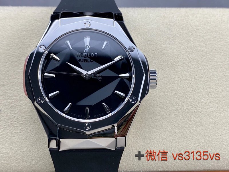 Watch from Three-legged