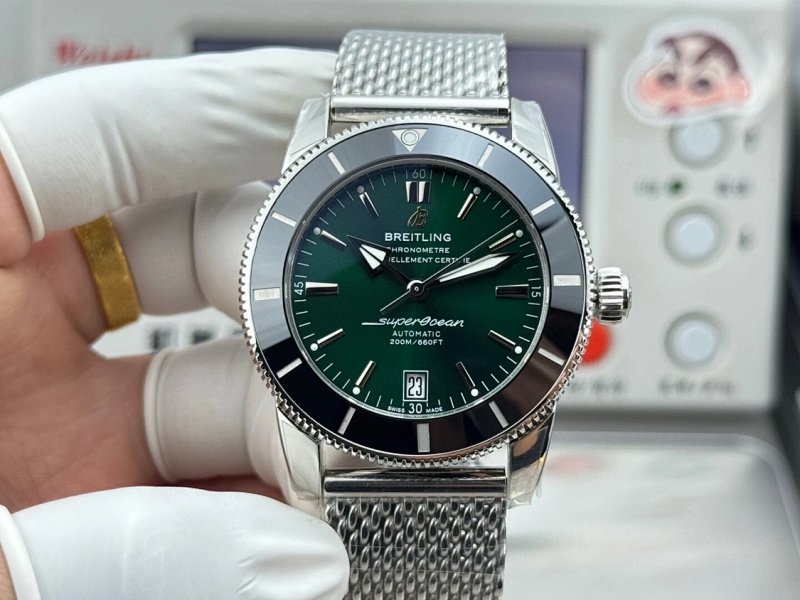 Watch from Three-legged