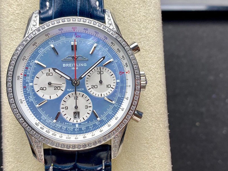Watch from Three-legged