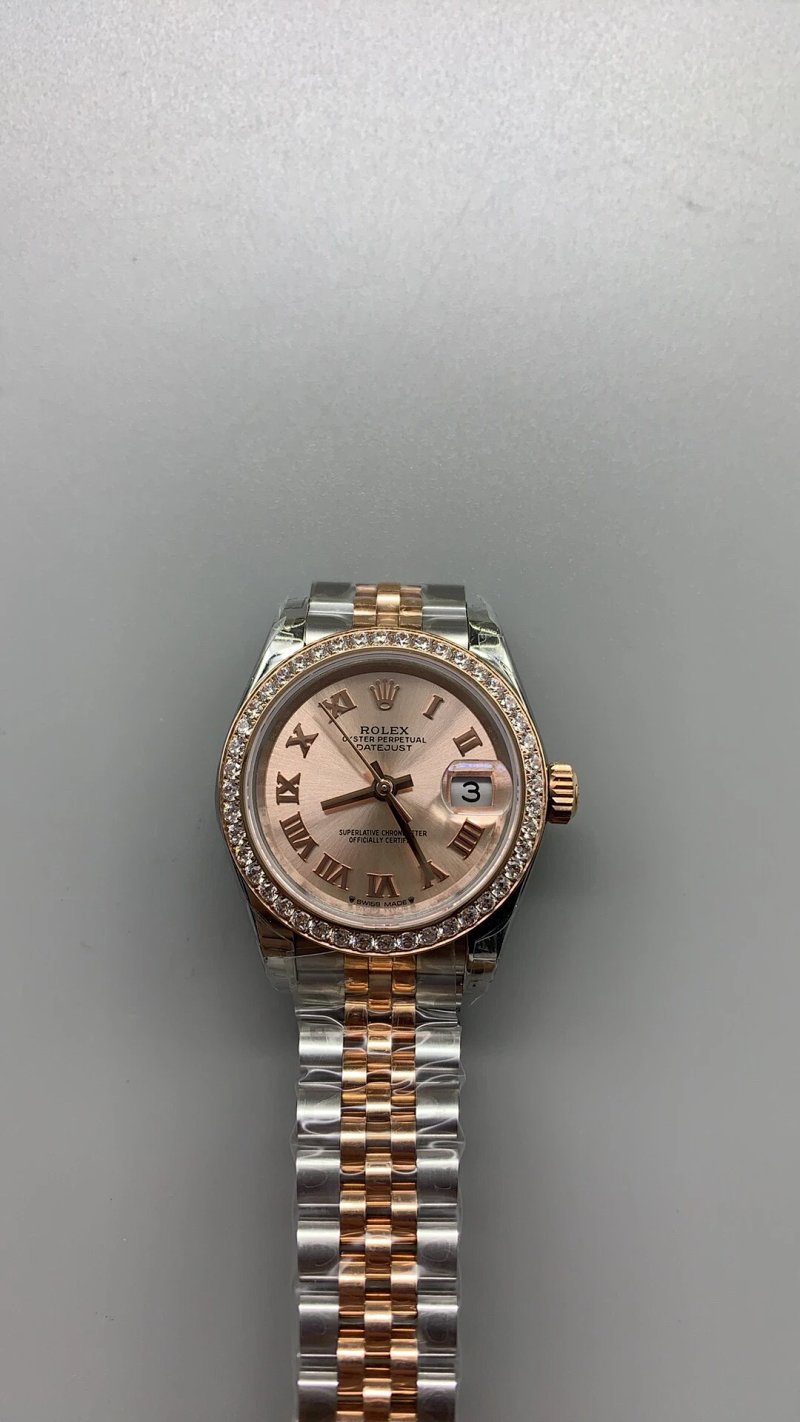 Watch from Three-legged