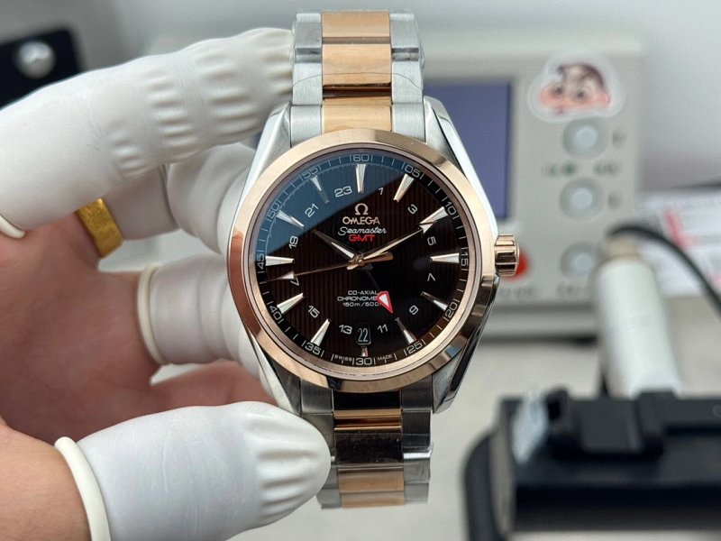 Omega Ovs Gmt 1 43mm Gmt 2