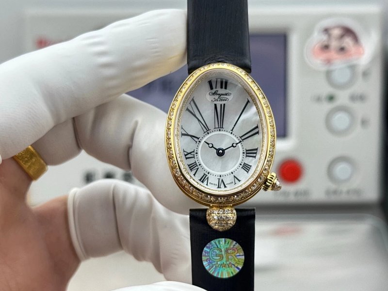 Watch from Three-legged