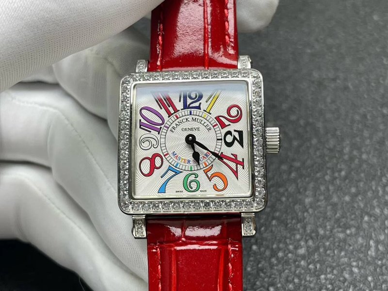 Watch from Three-legged